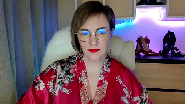 feliziaDesire online show from 3, 2, 2026