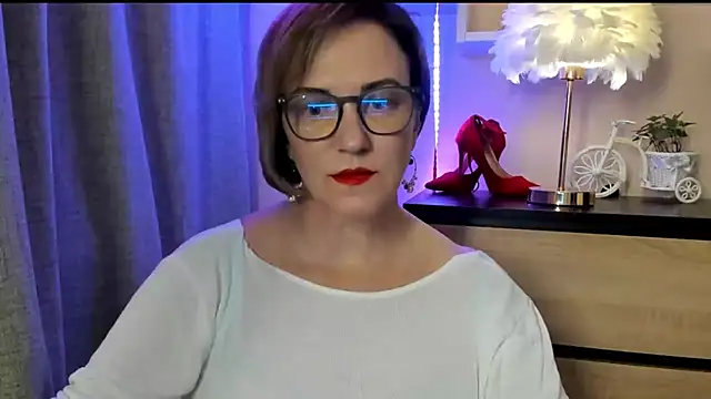 feliziaDesire online show from 6, 10, 2025