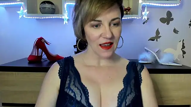 feliziaDesire online show from 5, 3, 2025