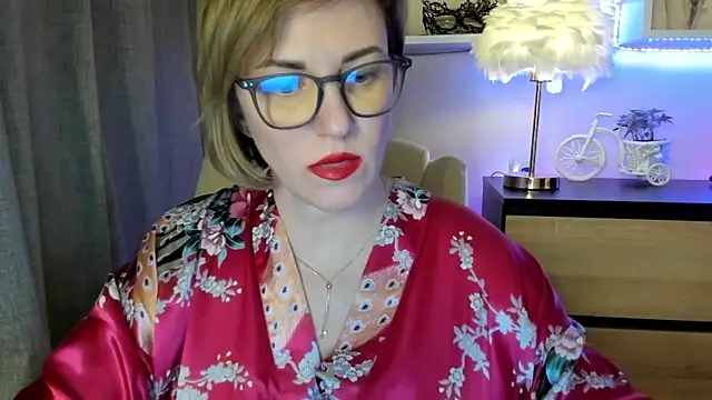 feliziaDesire online show from 2, 11, 2025