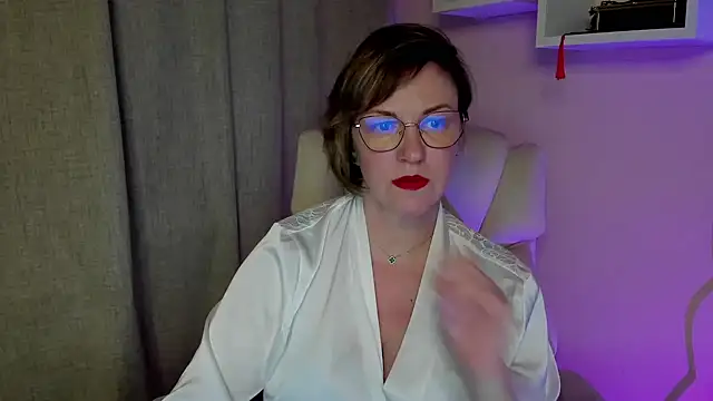 feliziaDesire online show from 18, 5, 2026