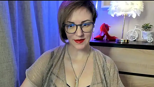 feliziaDesire online show from 5, 10, 2025