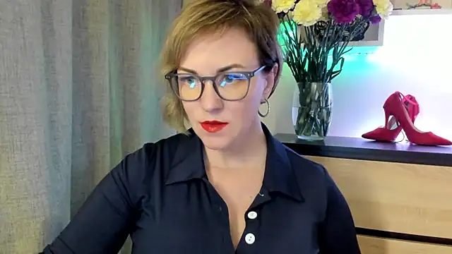 feliziaDesire online show from 15, 10, 2025