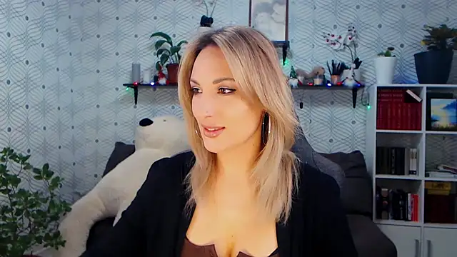 Snapshot of MillaXQueen chatting on 14, 1, 2026 MillaXQueen online show from 14, 1, 2026