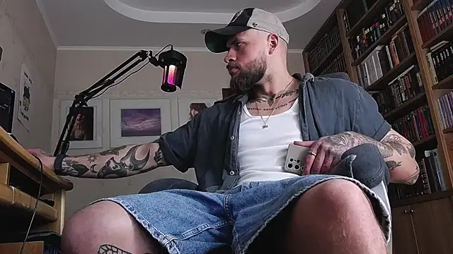 Snapshot of FindomJason chatting on 16, 6, 2026 FindomJason online show from 16, 6, 2026