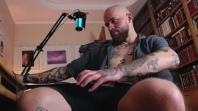 Snapshot of FindomJason chatting on 28, 6, 2026 FindomJason online show from 28, 6, 2026