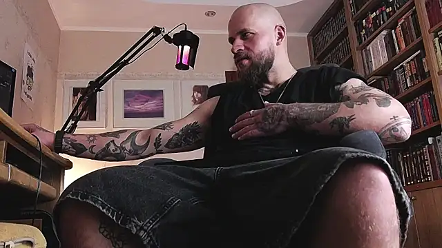 Snapshot of FindomJason chatting on 13, 6, 2026 FindomJason online show from 13, 6, 2026