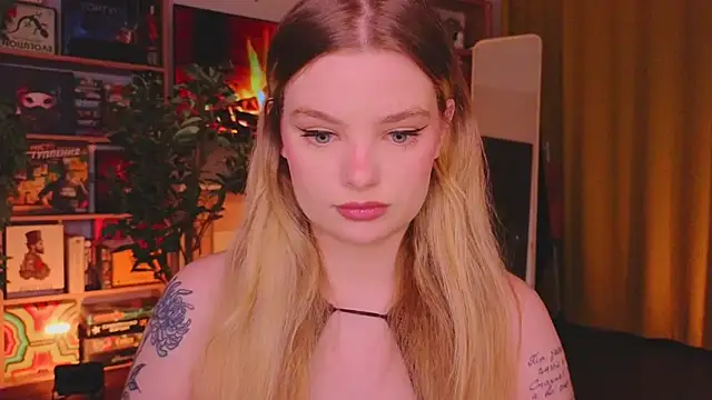 Hottie Jane online show from 3, 10, 2025