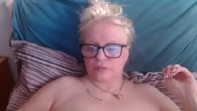 Snapshot of martachatte chatting on 6, 7, 2026 martachatte online show from 6, 7, 2026