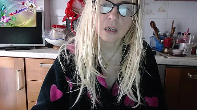 martachatte online show from 5, 10, 2025