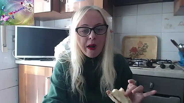 martachatte online show from 3, 12, 2025