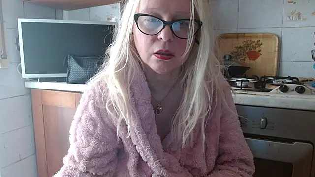 martachatte online show from 3, 5, 2026