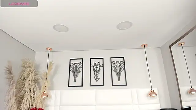 Rebeca jones online show from 18, 9, 2025