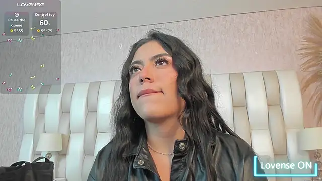 Snapshot of Rebeca_jones chatting on 10, 6, 2026 Rebeca jones online show from 10, 6, 2026