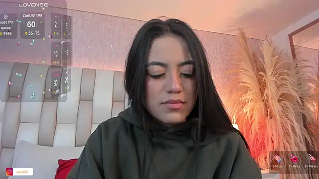 Snapshot of Rebeca_jones chatting on 23, 4, 2026 Rebeca jones online show from 23, 4, 2026