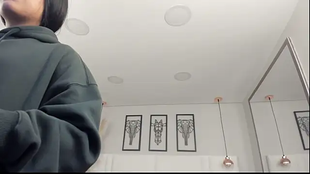 Rebeca jones online show from 2, 10, 2025