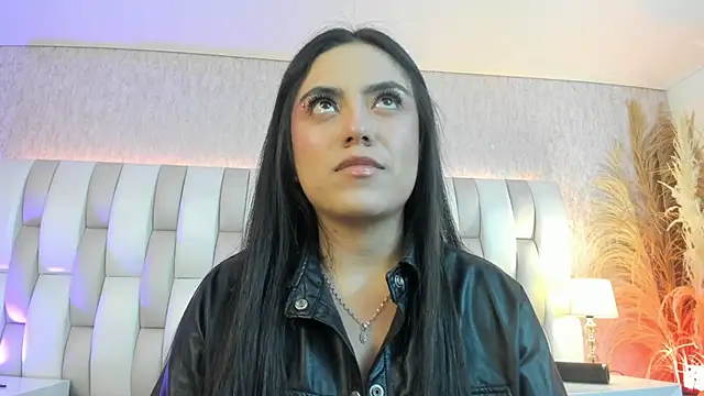 Snapshot of Rebeca_jones chatting on 4, 2, 2026 Rebeca jones online show from 4, 2, 2026