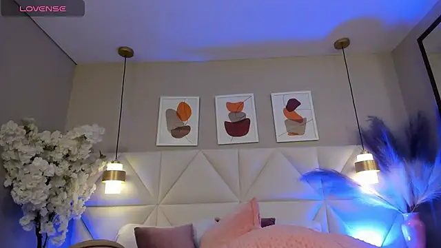 Rebeca jones online show from 30, 11, 2025