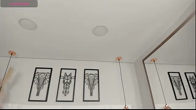 Rebeca jones online show from 24, 9, 2025