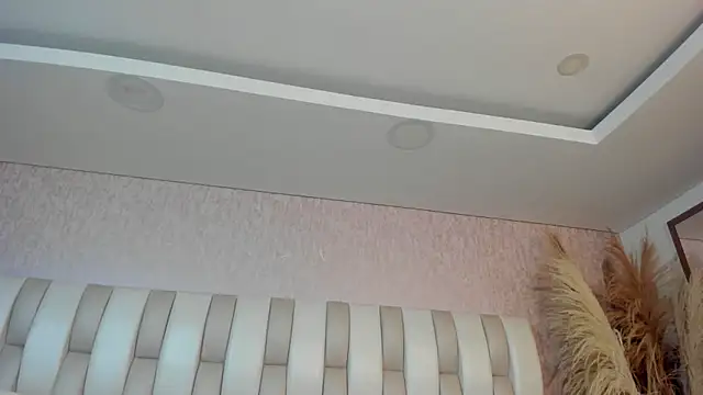 Rebeca jones online show from 16, 4, 2026