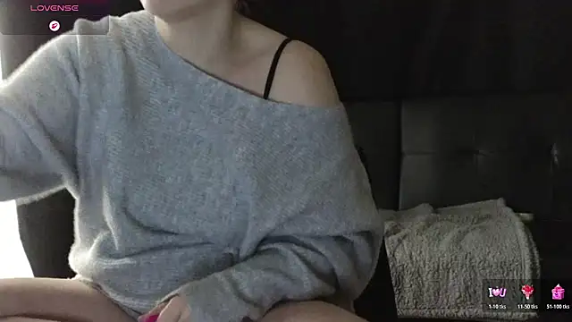 Snapshot of Mia_G0ld chatting on 2, 3, 2026 Mia G0ld online show from 2, 3, 2026