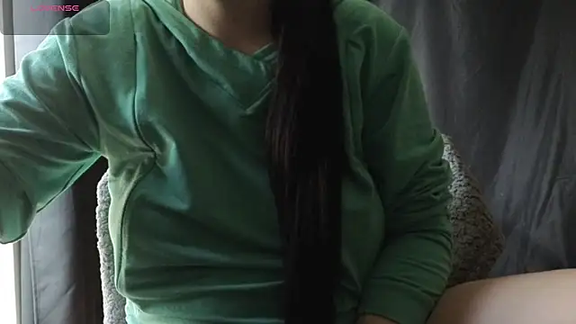 Mia G0ld online show from 13, 4, 2026