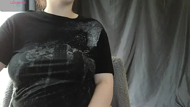 Mia G0ld online show from 14, 4, 2026