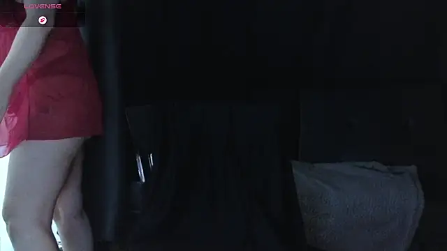 Mia G0ld online show from 7, 3, 2026