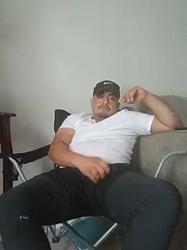 Snapshot of hungpenis210 chatting on 8, 6, 2026 hungpenis210 online show from 8, 6, 2026