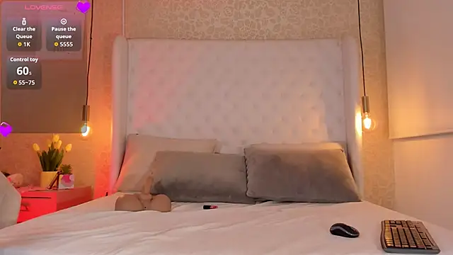 Ashleyy piink online show from 9, 9, 2025