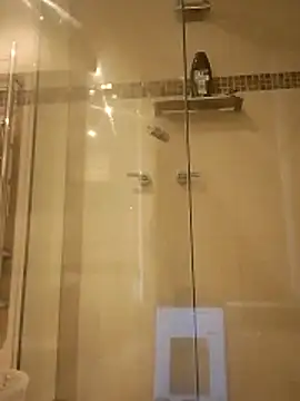 Snapshot of stiffandlubed@xh chatting on 10, 10, 2025 stiffandlubedxh online show from 10, 10, 2025