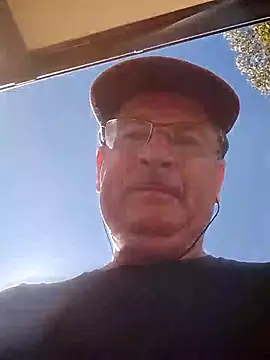 Snapshot of stiffandlubed@xh chatting on 7, 3, 2025 stiffandlubedxh online show from 7, 3, 2025