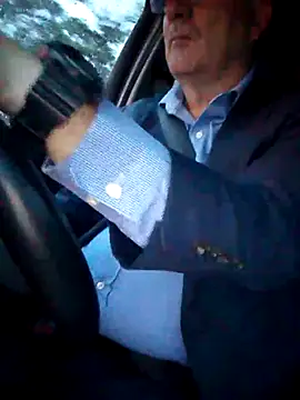 Snapshot of stiffandlubed@xh chatting on 1, 3, 2026 stiffandlubedxh online show from 1, 3, 2026