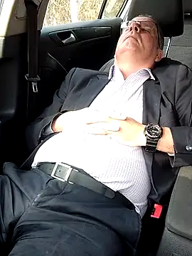 Snapshot of stiffandlubed@xh chatting on 17, 9, 2025 stiffandlubedxh online show from 17, 9, 2025