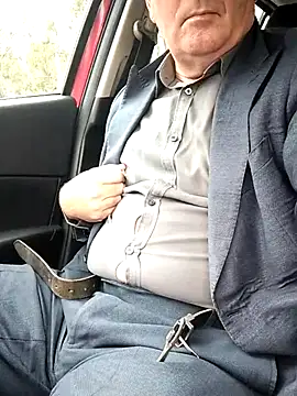 Snapshot of stiffandlubed@xh chatting on 5, 10, 2025 stiffandlubedxh online show from 5, 10, 2025