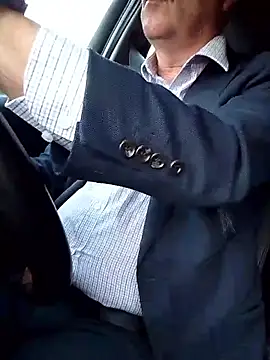 Snapshot of stiffandlubed@xh chatting on 25, 2, 2026 stiffandlubedxh online show from 25, 2, 2026