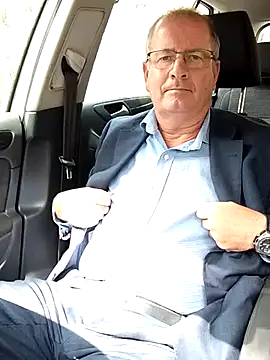 Snapshot of stiffandlubed@xh chatting on 17, 3, 2025 stiffandlubedxh online show from 17, 3, 2025