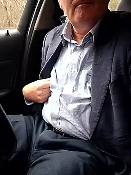 Snapshot of stiffandlubed@xh chatting on 26, 10, 2025 stiffandlubedxh online show from 26, 10, 2025