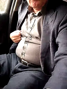 Snapshot of stiffandlubed@xh chatting on 12, 10, 2025 stiffandlubedxh online show from 12, 10, 2025