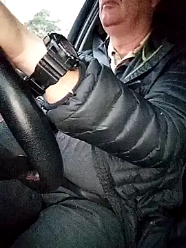 stiffandlubedxh online show from 19, 3, 2026