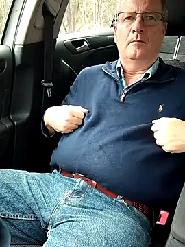 Snapshot of stiffandlubed@xh chatting on 2, 10, 2025 stiffandlubedxh online show from 2, 10, 2025