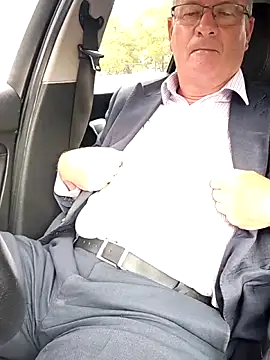 Snapshot of stiffandlubed@xh chatting on 7, 1, 2026 stiffandlubedxh online show from 7, 1, 2026