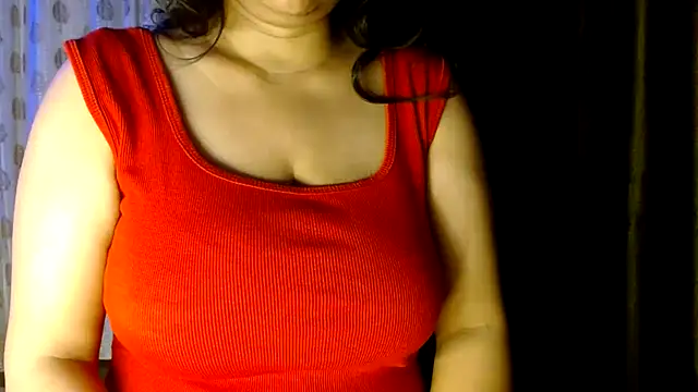 Snapshot of janifer001 chatting on 19, 2, 2026 janifer001 online show from 19, 2, 2026