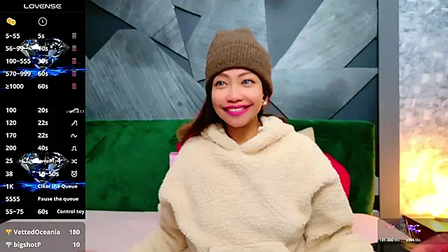 ElyaQuinn online show from 9, 3, 2025