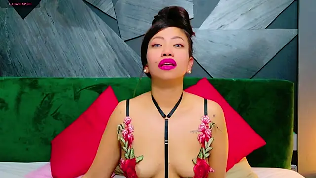 ElyaQuinn online show from 21, 2, 2025