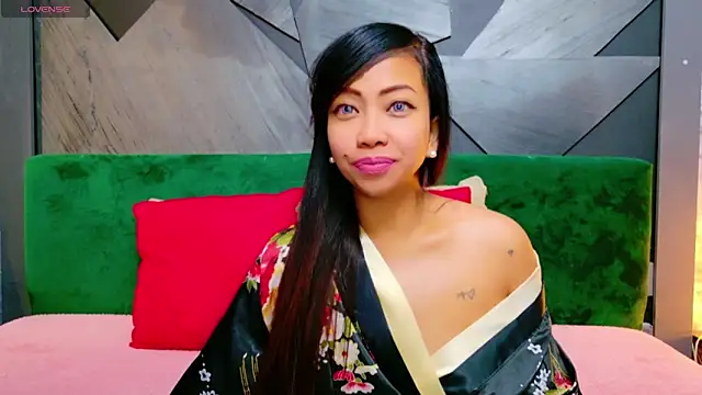 ElyaQuinn online show from 10, 10, 2025