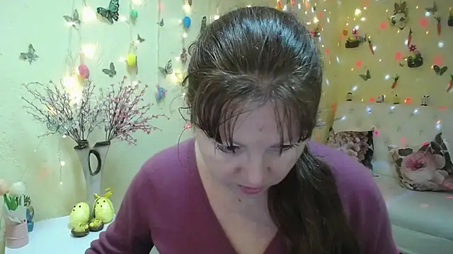 VanessaHotts online show from 4, 4, 2026