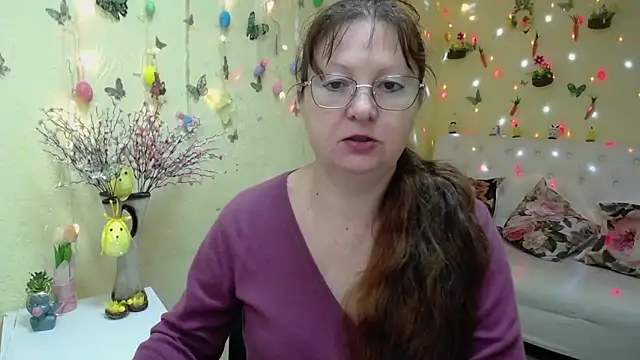 VanessaHotts online show from 10, 4, 2026