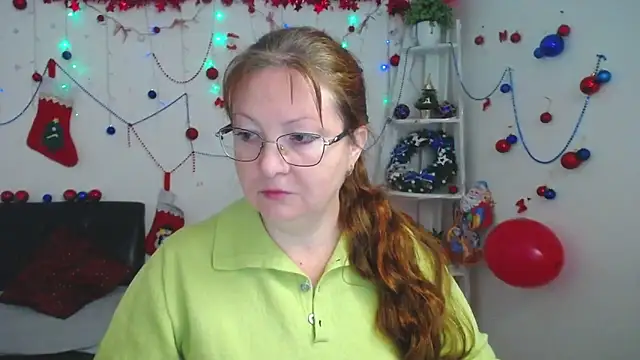 VanessaHotts online show from 15, 12, 2025