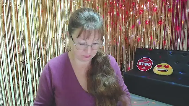 VanessaHotts online show from 1, 10, 2025